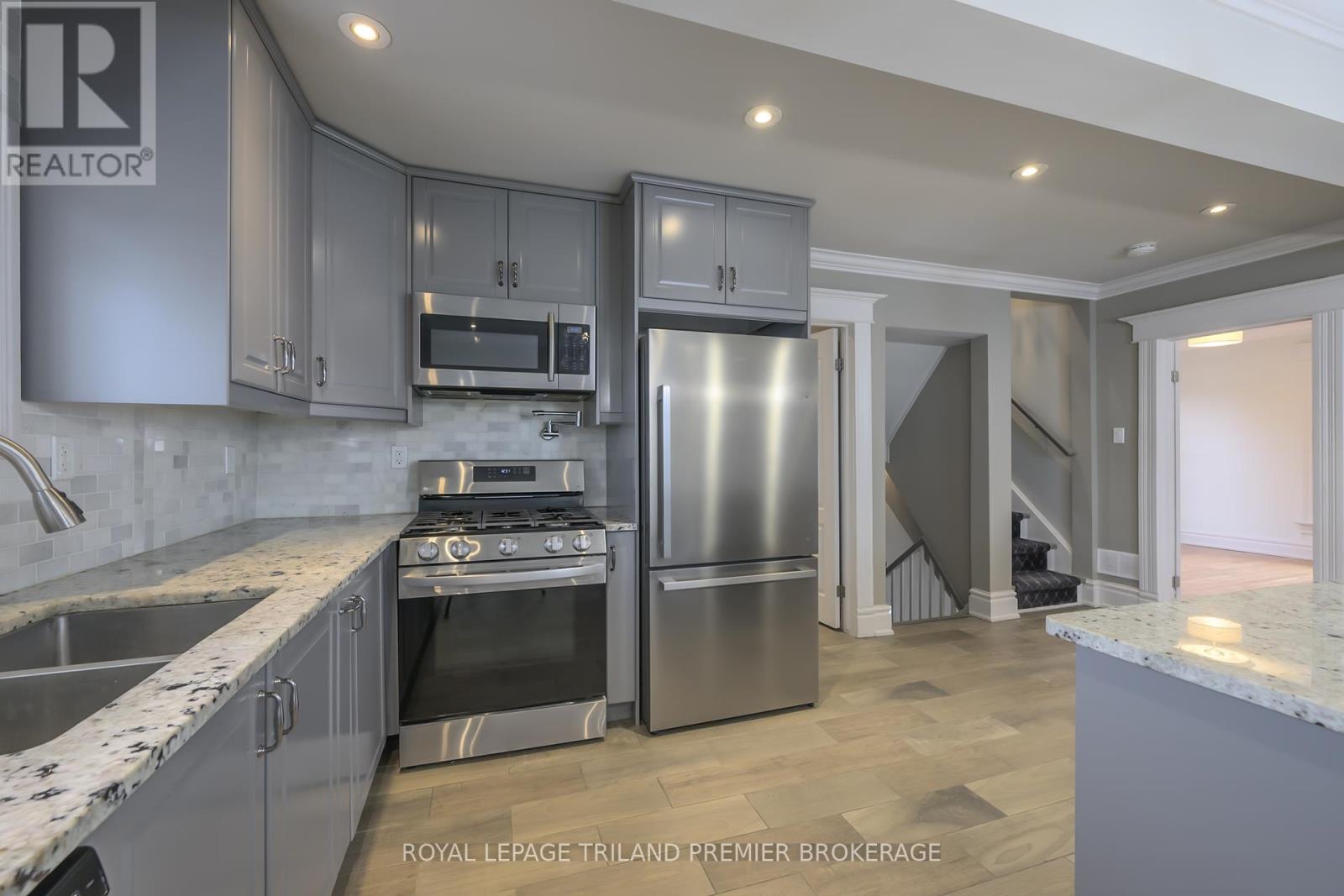 100 Central Avenue, London East, Ontario  N6A 1M4 - Photo 13 - X12338209