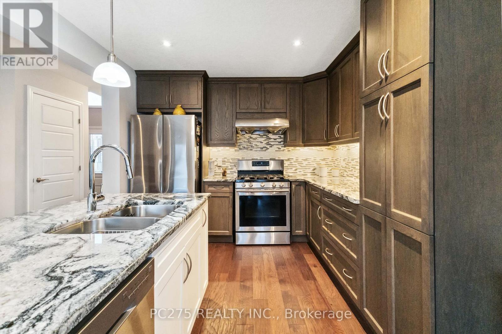 6 Hayes Street, London South, Ontario  N5Z 0A6 - Photo 11 - X12338215