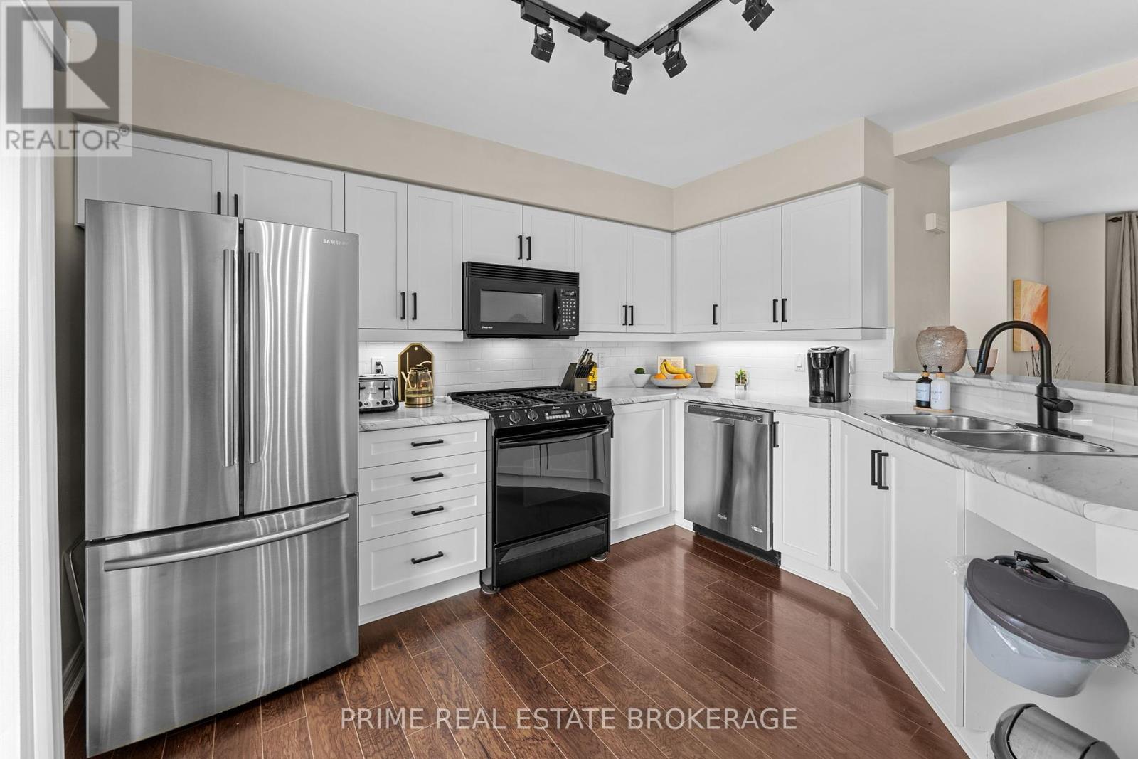 38 - 335 Lighthouse Road, London South, Ontario  N6M 1J8 - Photo 11 - X12338227