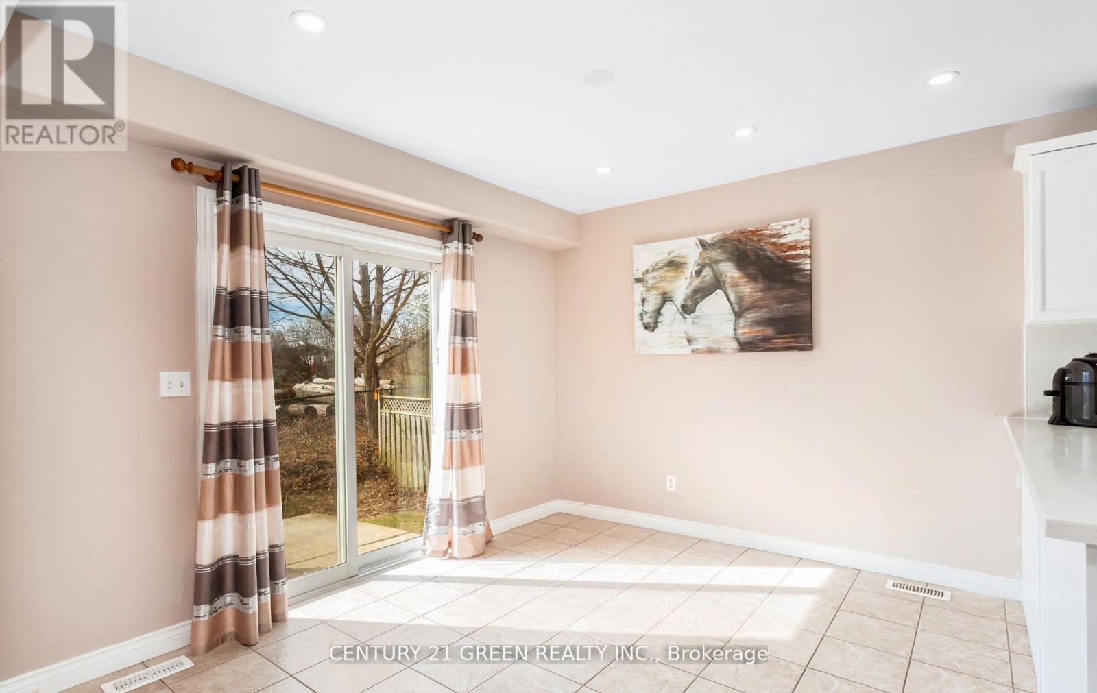 104 Lilywood Drive, Cambridge, Ontario  N1P 1H1 - Photo 24 - X12338096