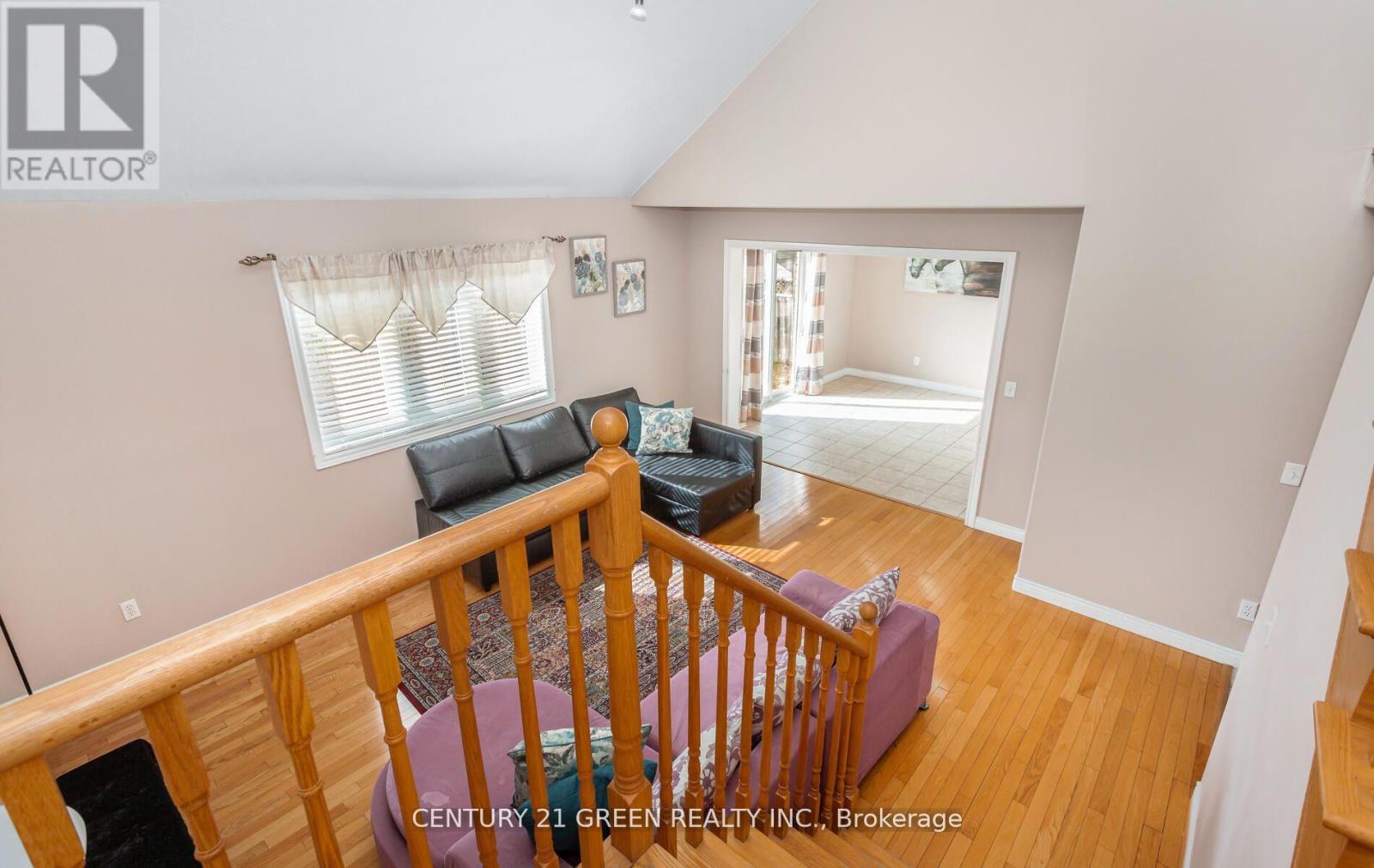 104 Lilywood Drive, Cambridge, Ontario  N1P 1H1 - Photo 26 - X12338096