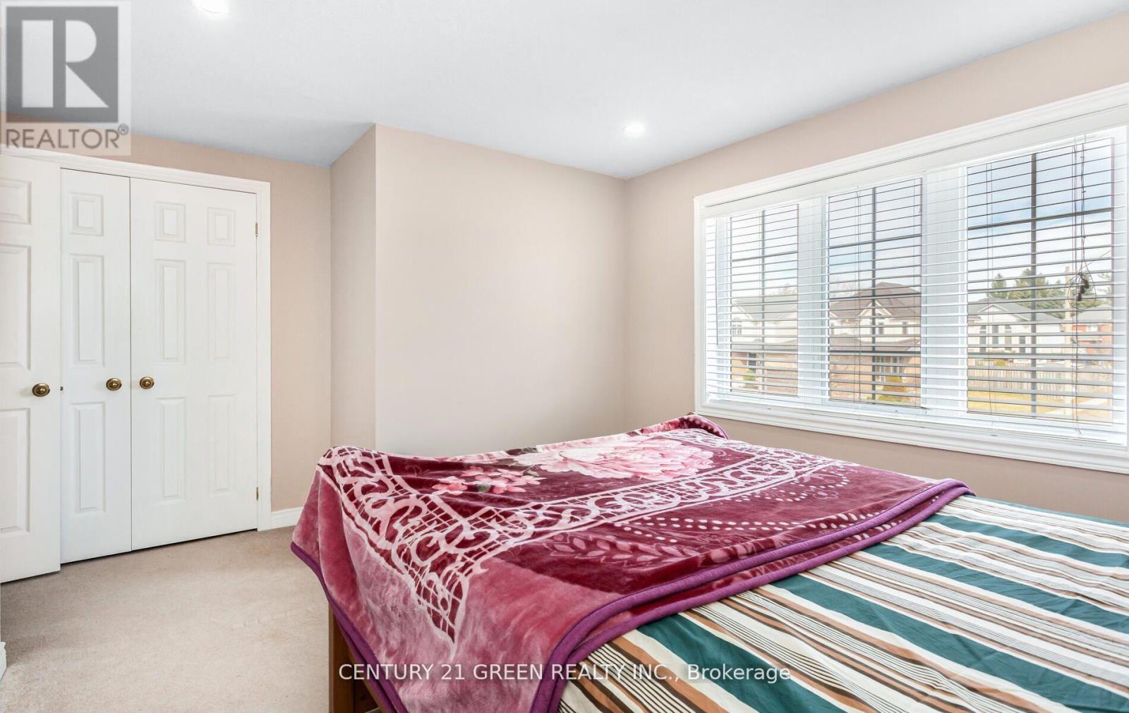 104 Lilywood Drive, Cambridge, Ontario  N1P 1H1 - Photo 38 - X12338096