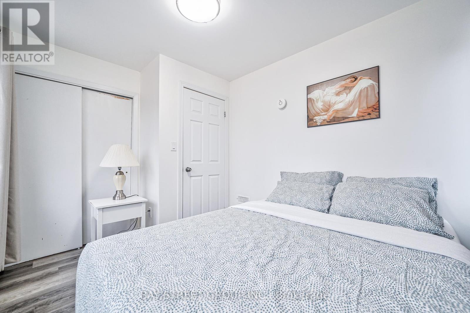 5241 Kitchener Street, Niagara Falls, Ontario  L2G 1B4 - Photo 23 - X12338119