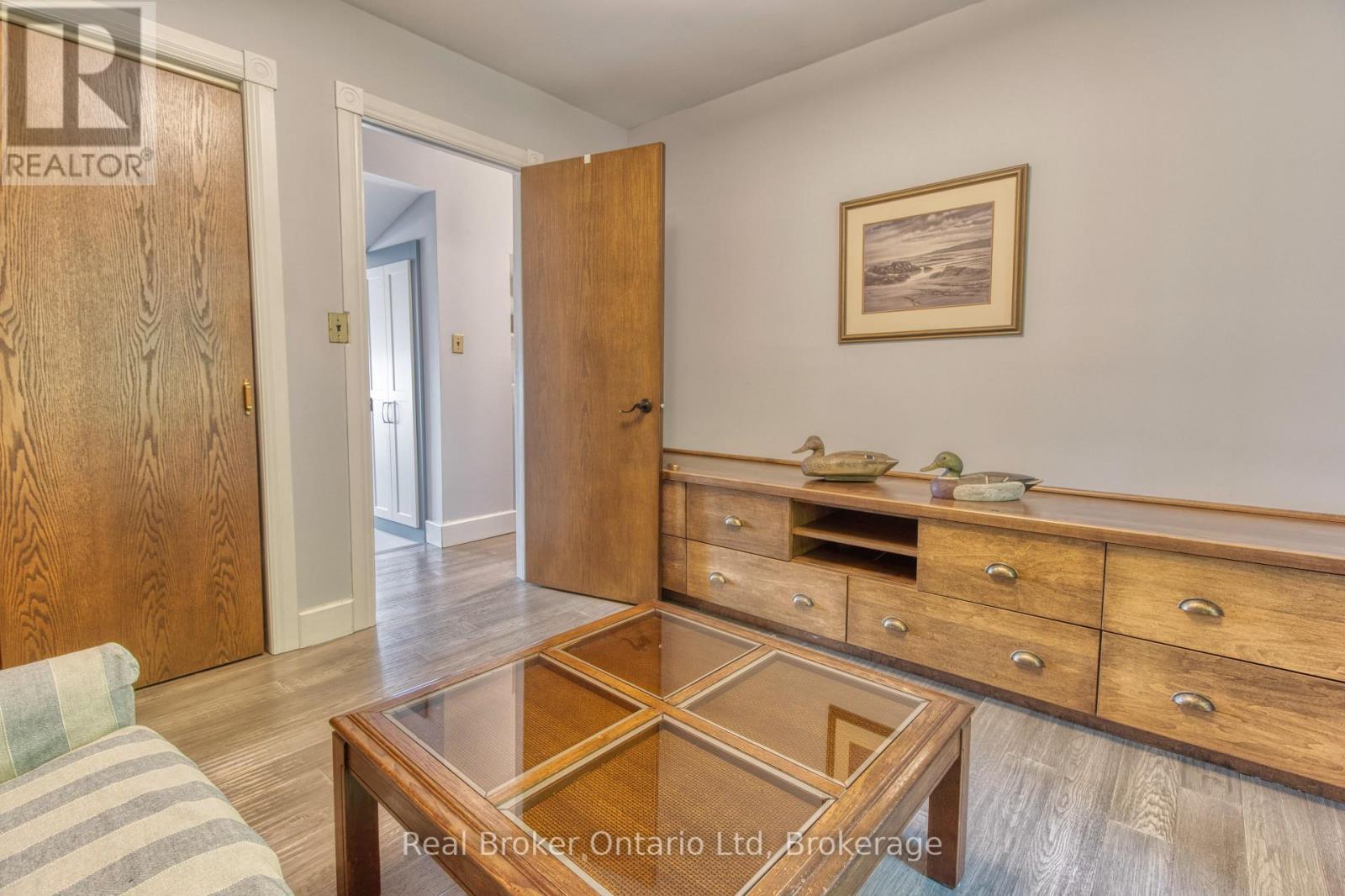 121 Mallory Beach Road, South Bruce Peninsula, Ontario  N0H 2T0 - Photo 16 - X12268320