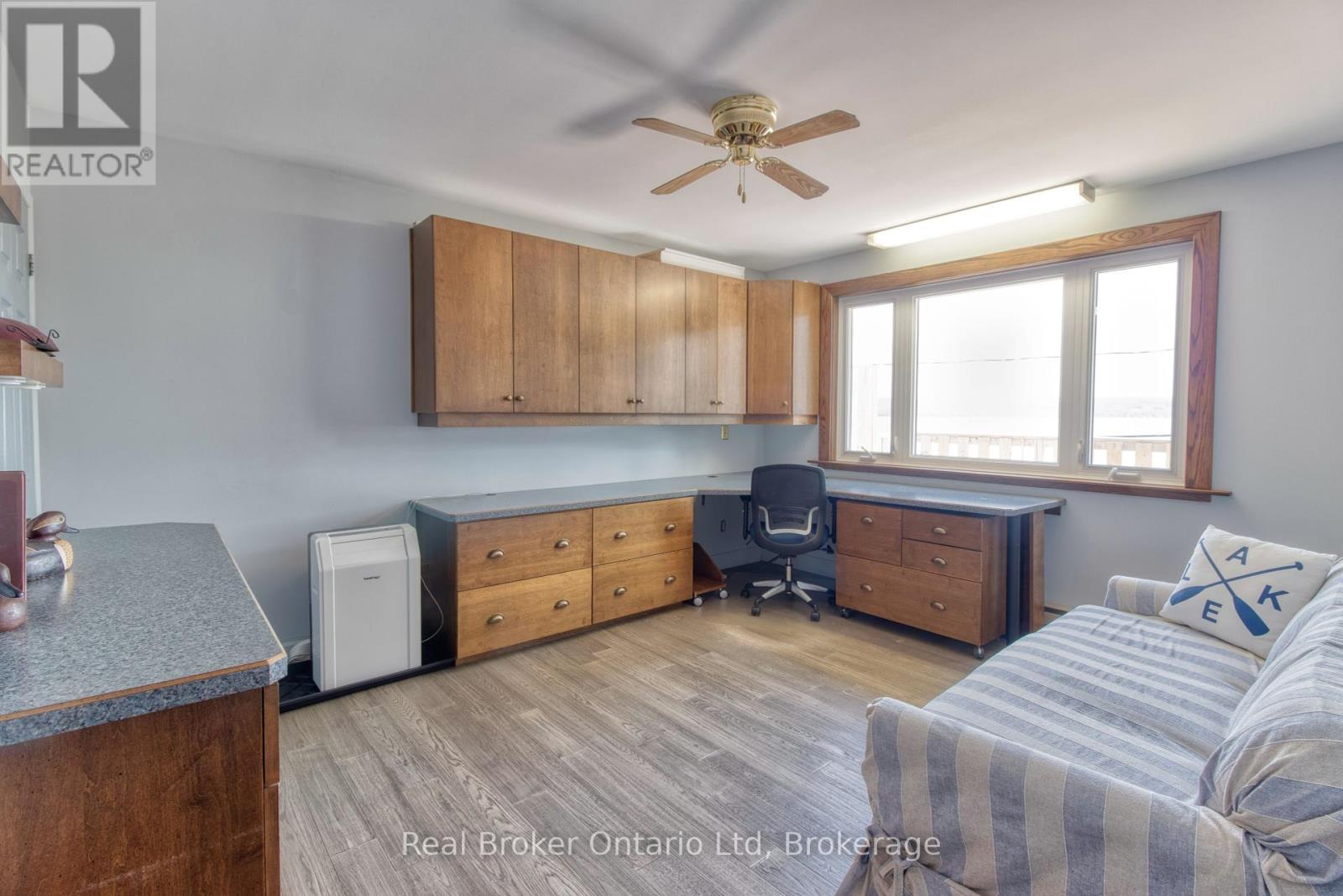 121 Mallory Beach Road, South Bruce Peninsula, Ontario  N0H 2T0 - Photo 17 - X12268320