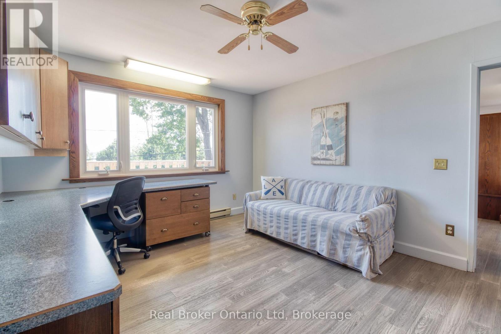 121 Mallory Beach Road, South Bruce Peninsula, Ontario  N0H 2T0 - Photo 18 - X12268320