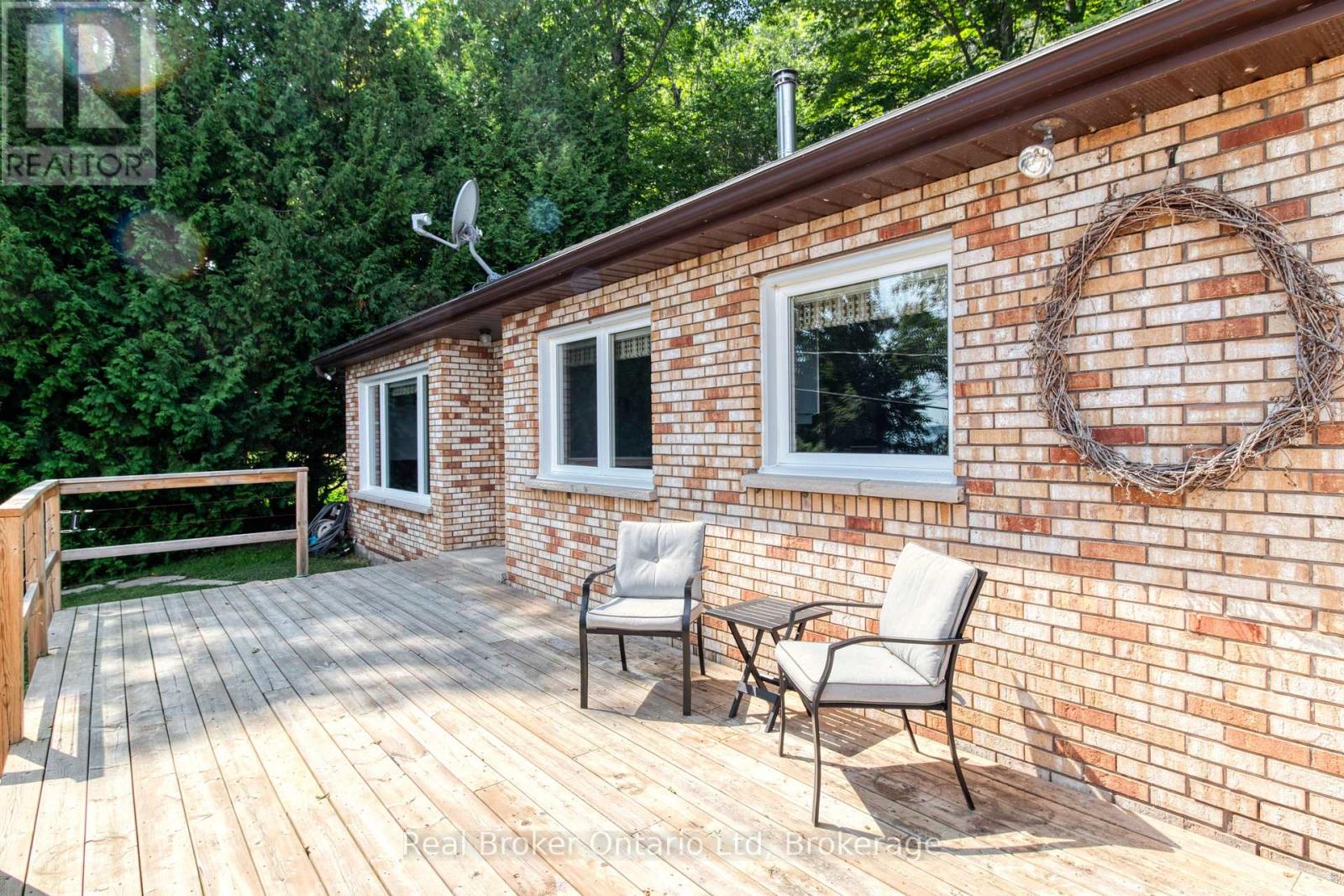 121 Mallory Beach Road, South Bruce Peninsula, Ontario  N0H 2T0 - Photo 3 - X12268320