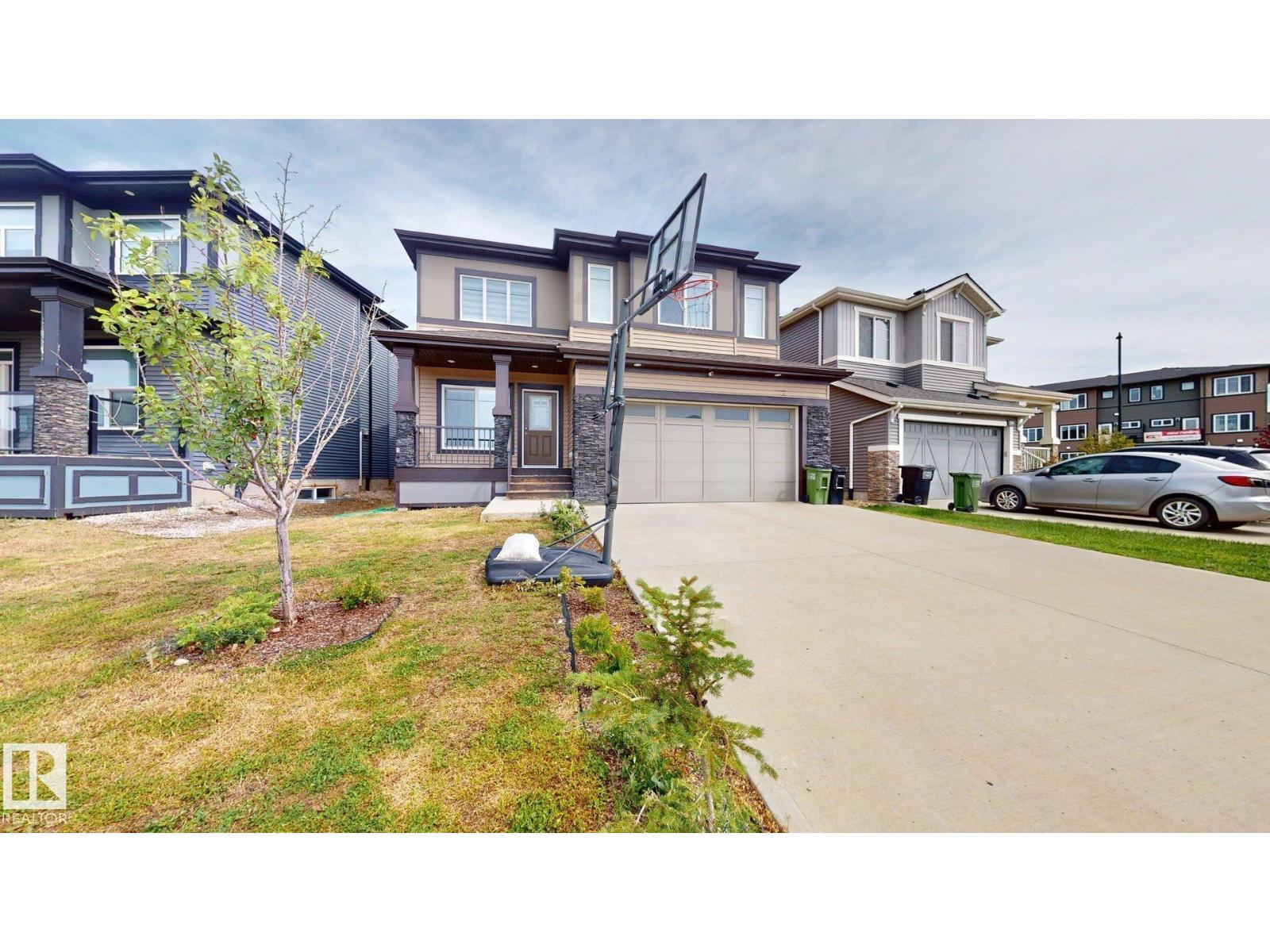 8607 MAYDAY WD SW, Edmonton, Alberta