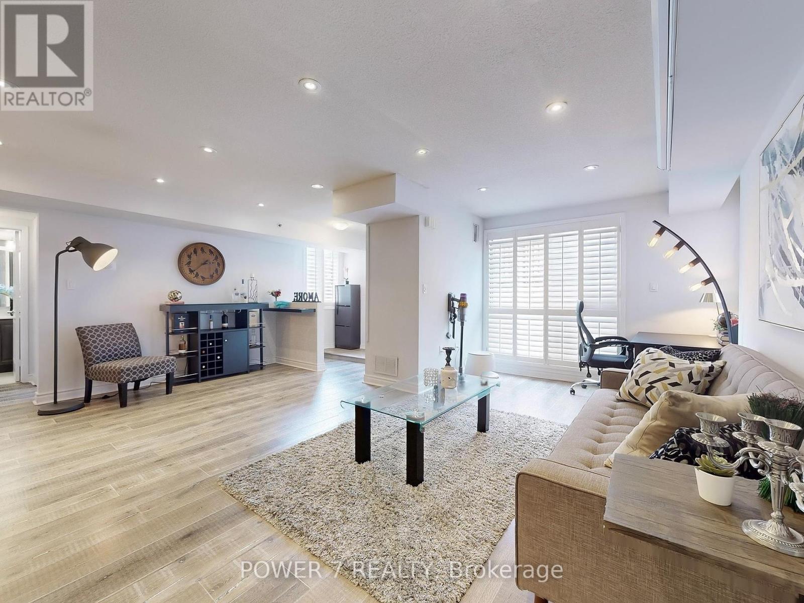 Property at 820 - 75 WELDRICK ROAD E image 4