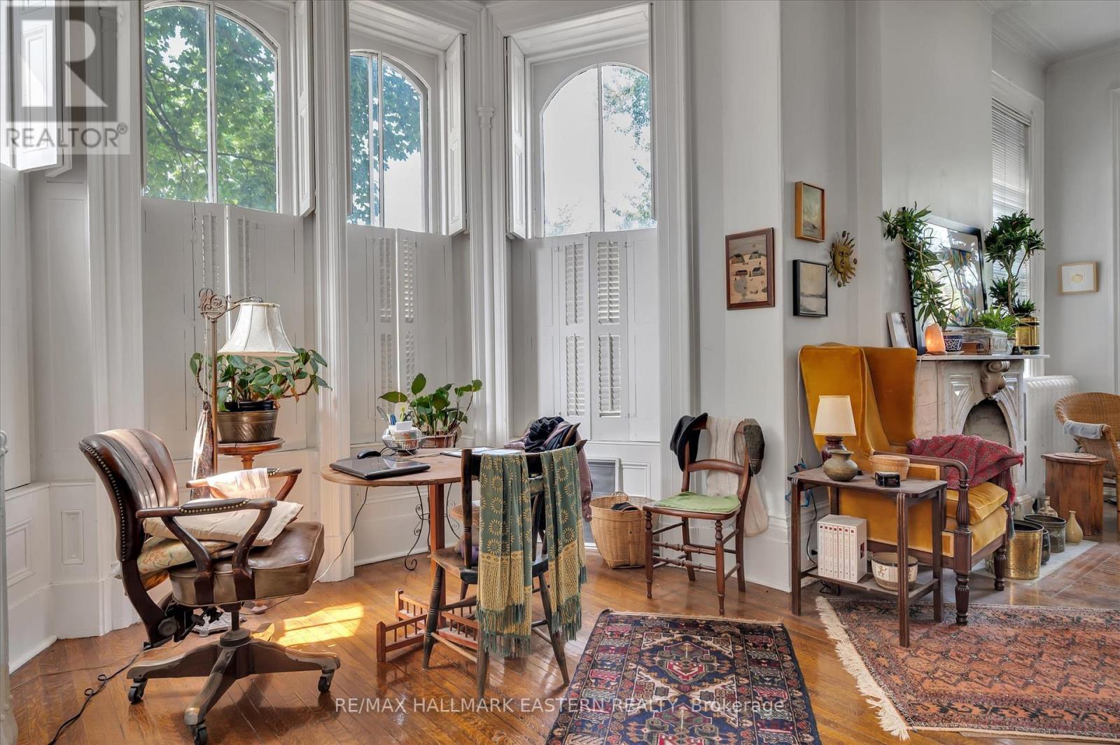 236 Burnham Street, Peterborough East, Ontario  K9H 1T1 - Photo 11 - X12338289