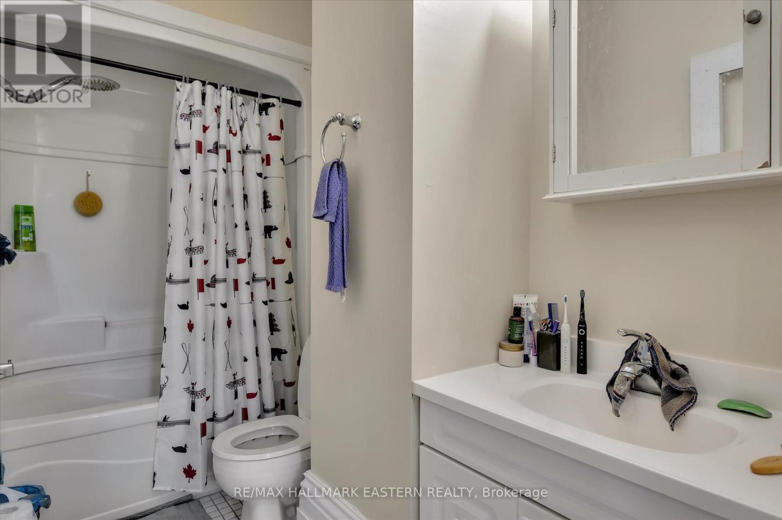 236 Burnham Street, Peterborough East, Ontario  K9H 1T1 - Photo 19 - X12338289