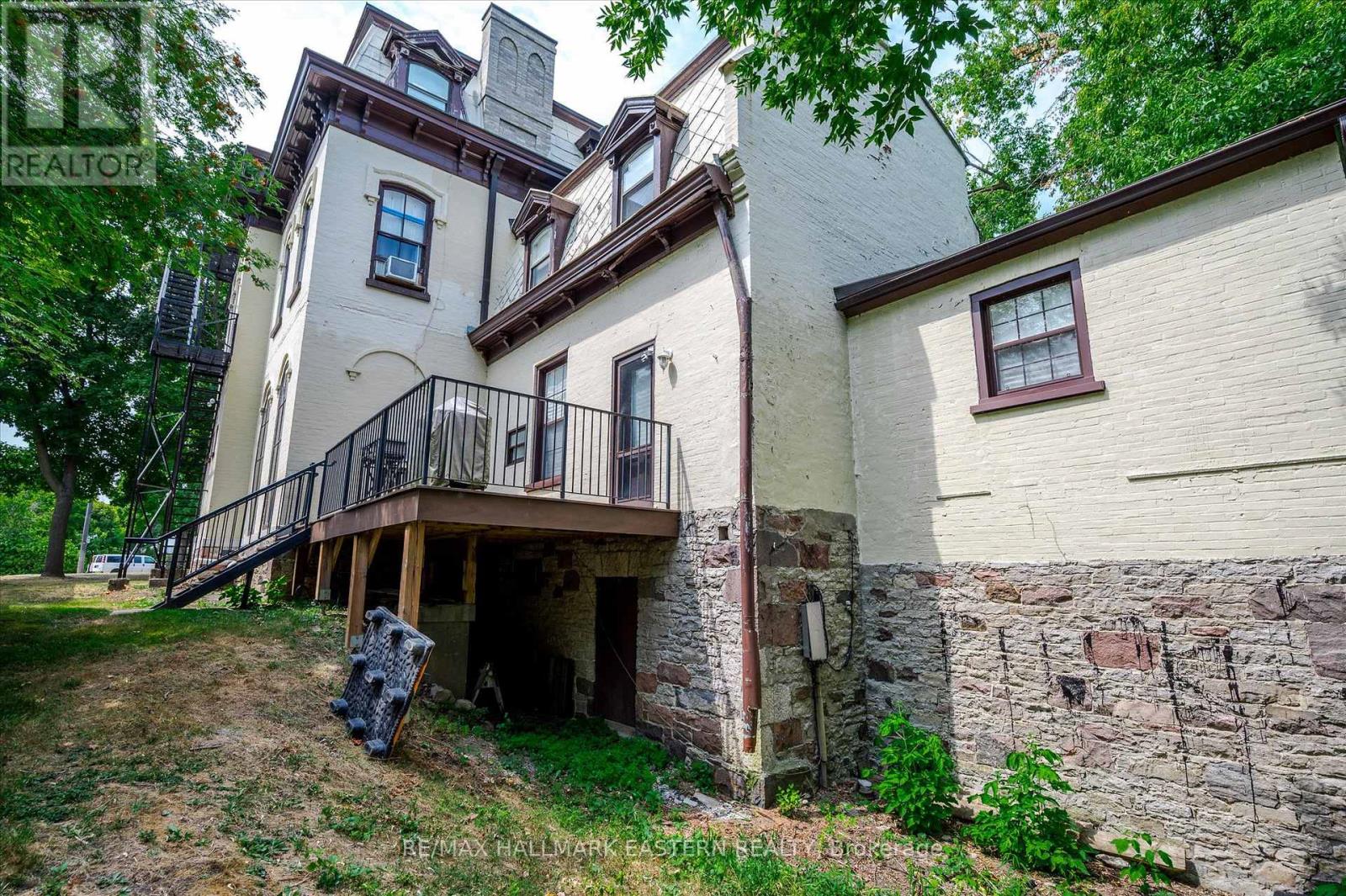 236 Burnham Street, Peterborough East, Ontario  K9H 1T1 - Photo 49 - X12338289