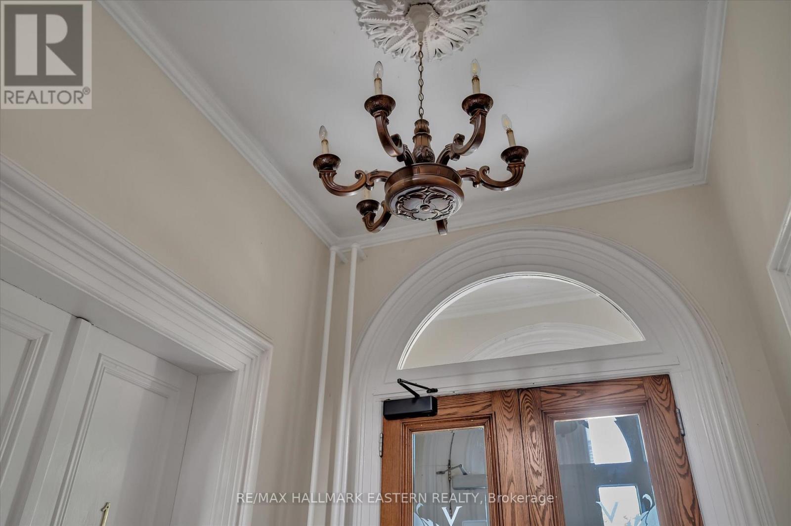 236 Burnham Street, Peterborough East, Ontario  K9H 1T1 - Photo 8 - X12338289