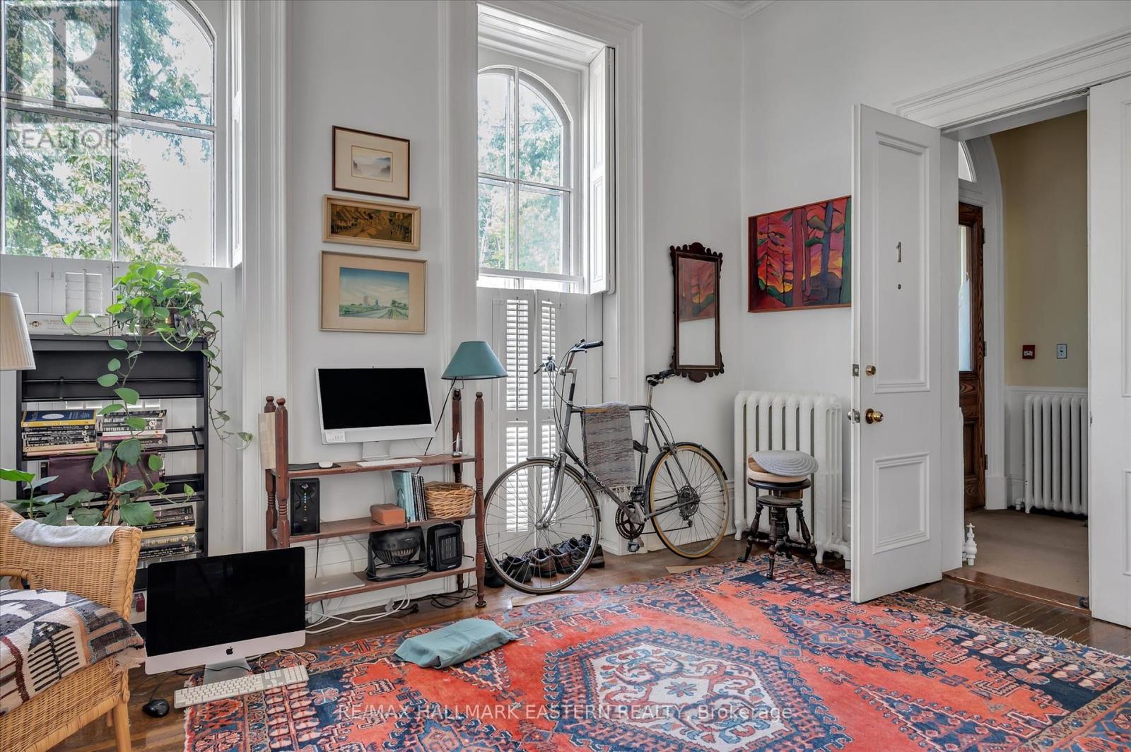 236 Burnham Street, Peterborough East, Ontario  K9H 1T1 - Photo 9 - X12338289