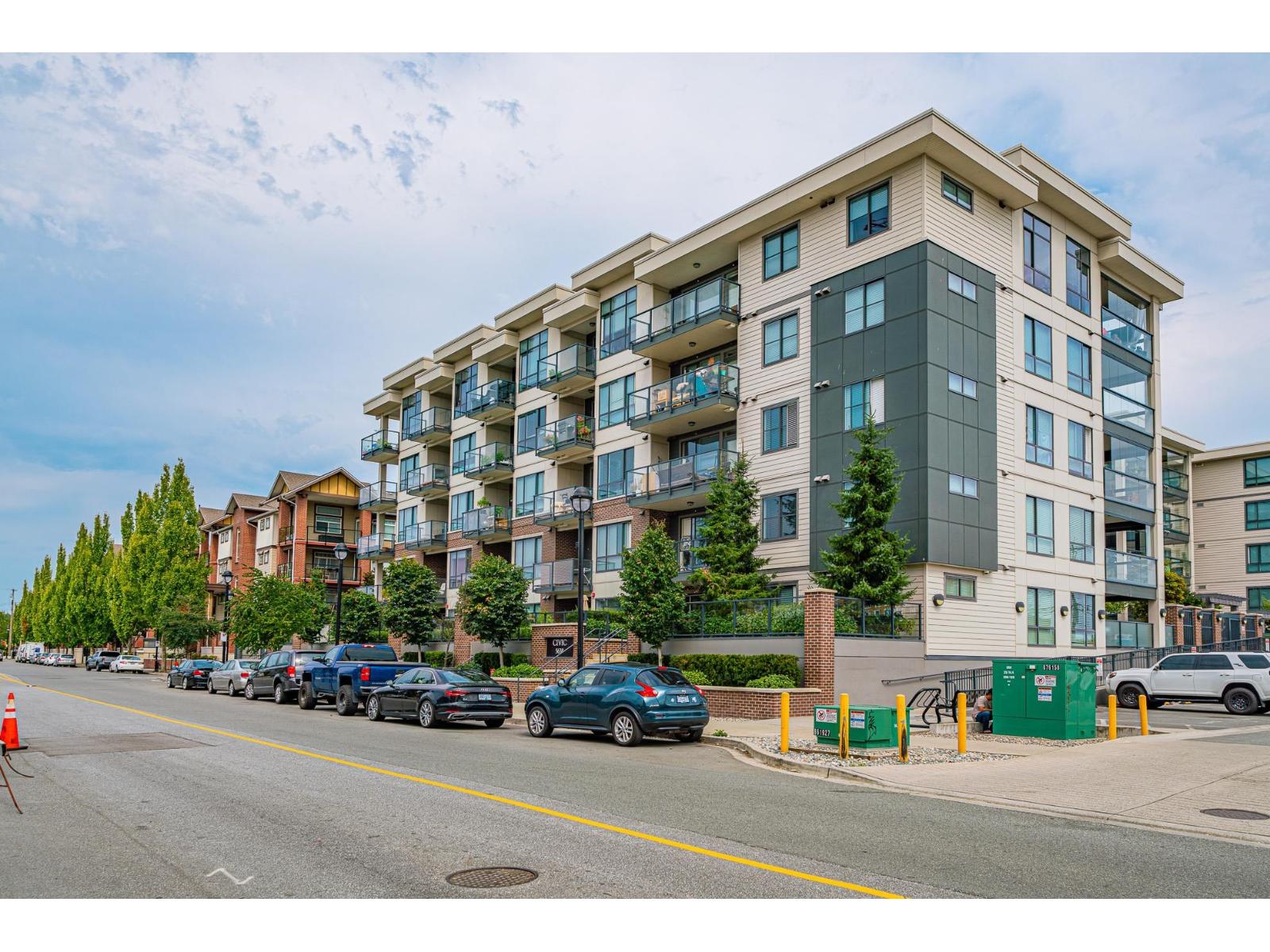 419 5638 201a Street, Langley, British Columbia  V3A 0L8 - Photo 1 - R3035314