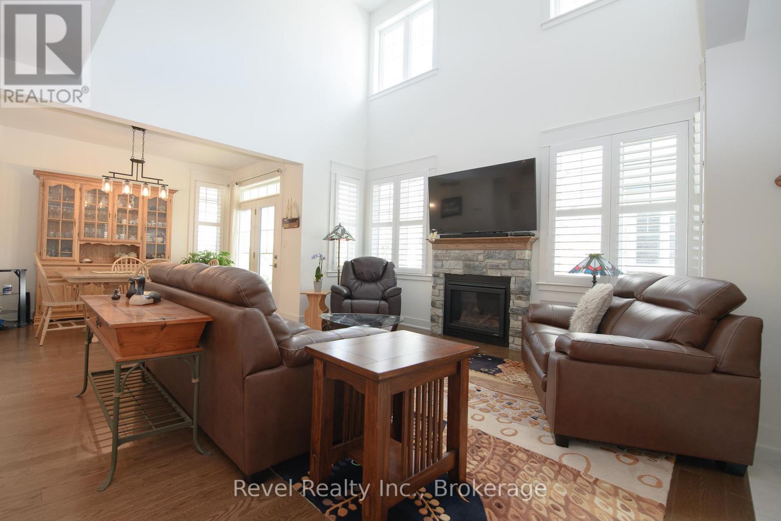 252 Ironwood Way, Georgian Bluffs, Ontario  N0H 1S0 - Photo 5 - X12329419