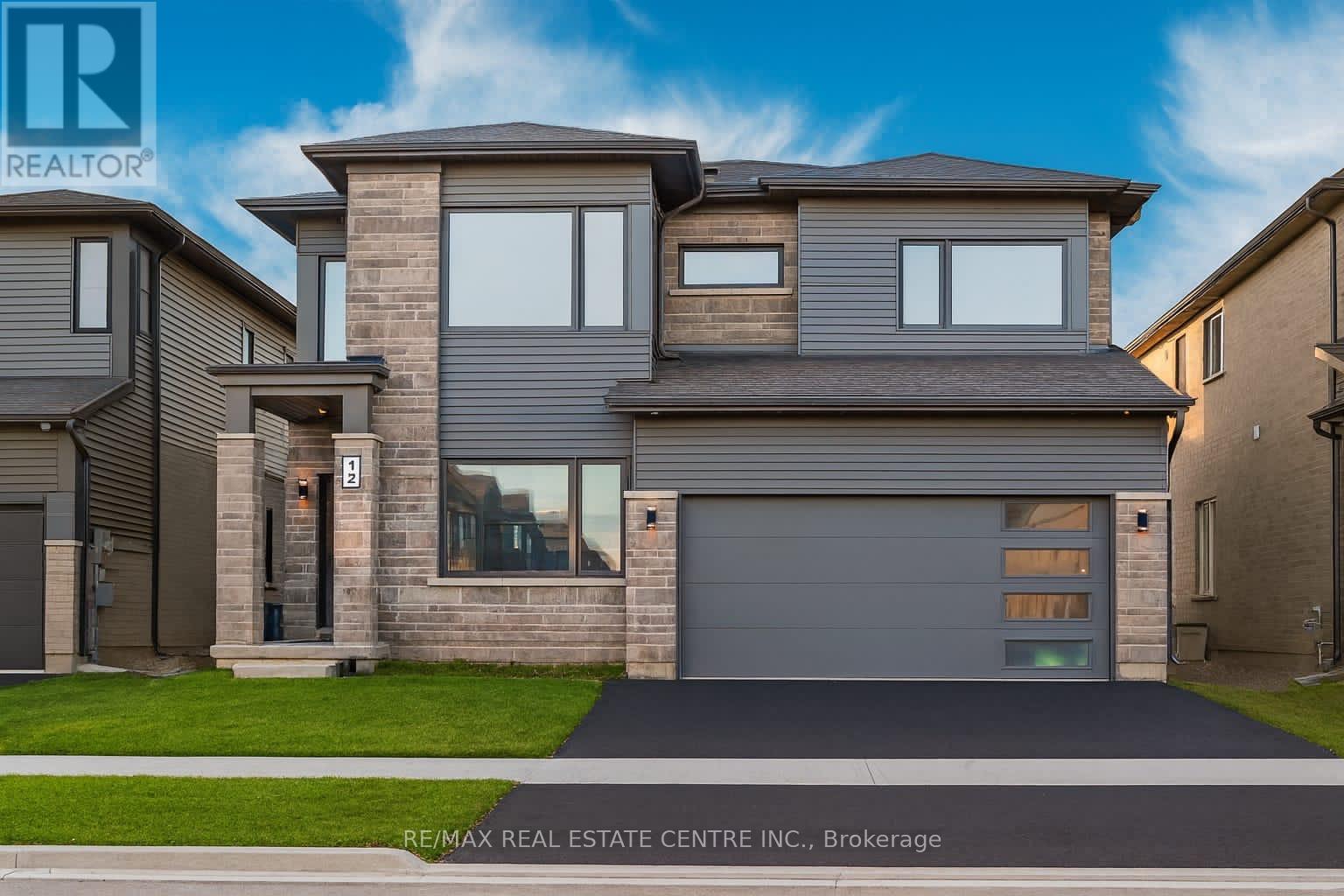 Property at 12 SWAN AVENUE image 1