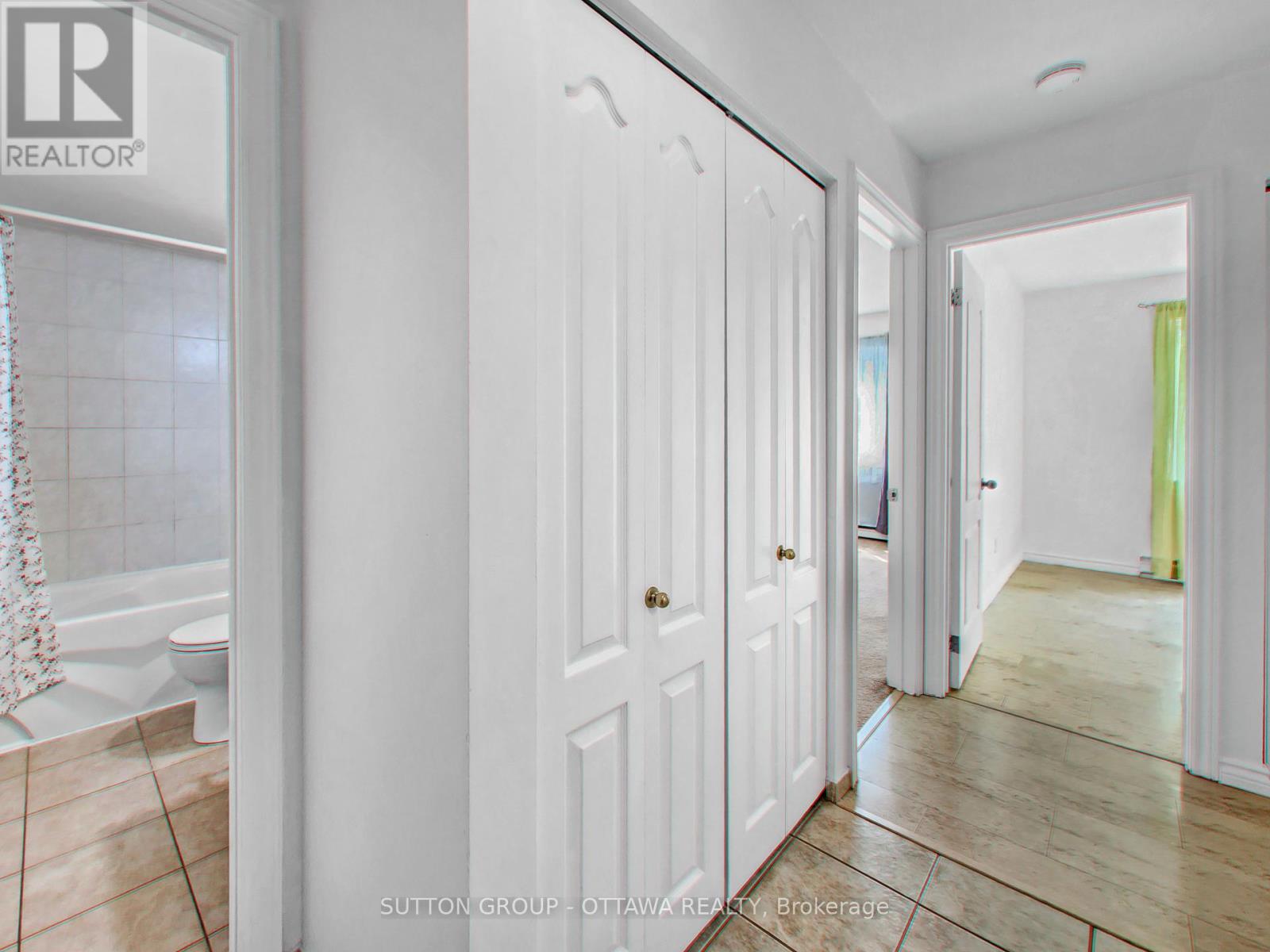 Property at 202A - 2044 ARROWSMITH DRIVE image 5