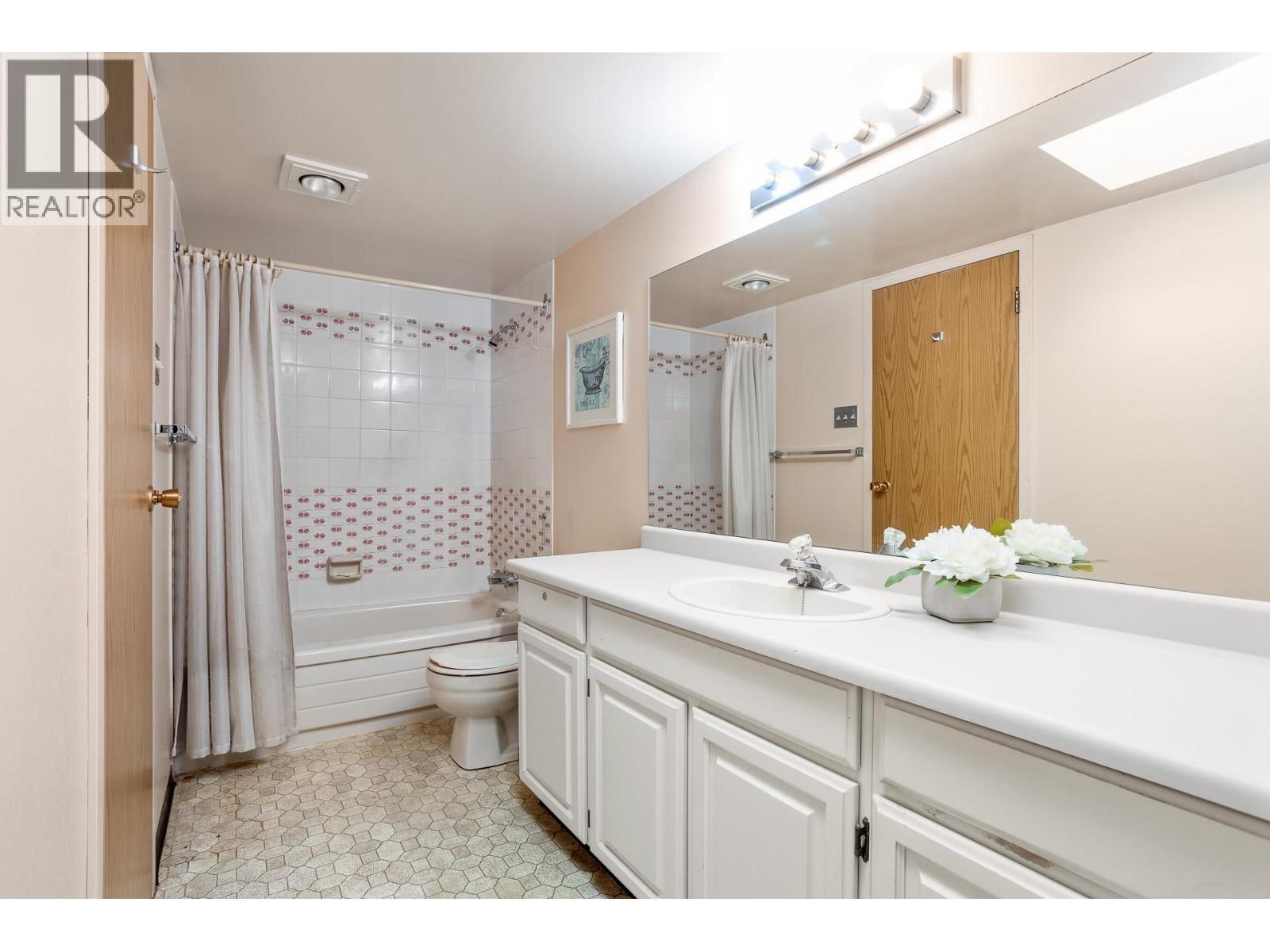 902 550 Eighth Street, New Westminster, British Columbia  V3M 3R9 - Photo 32 - R3035827