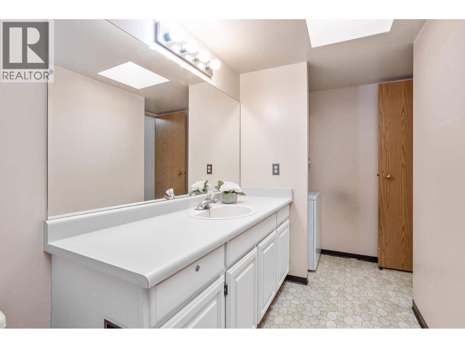 902 550 Eighth Street, New Westminster, British Columbia  V3M 3R9 - Photo 33 - R3035827