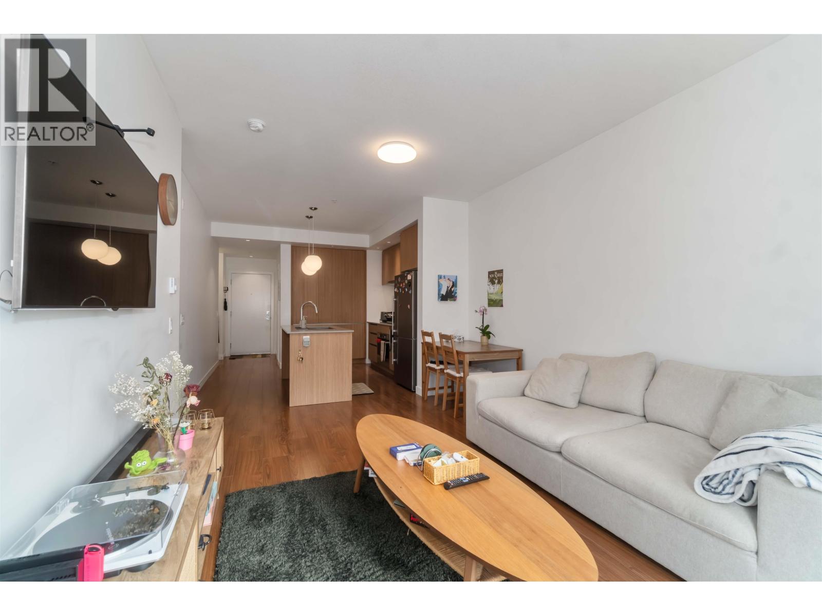 106 516 Foster Avenue, Coquitlam, British Columbia V3J 0H8 - Photo 2 - R3035858