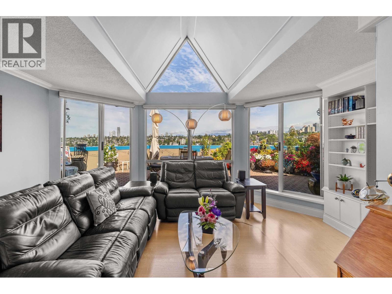 2002 1245 Quayside Drive, New Westminster, British Columbia  V3M 6J6 - Photo 12 - R3035893