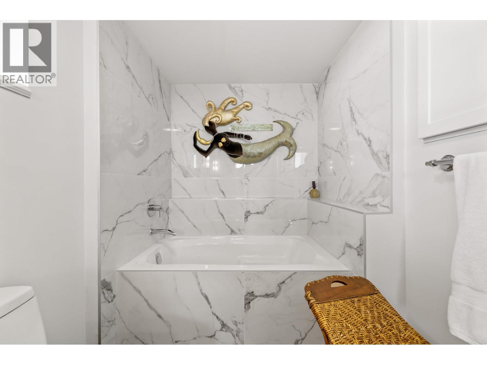 2002 1245 Quayside Drive, New Westminster, British Columbia  V3M 6J6 - Photo 16 - R3035893