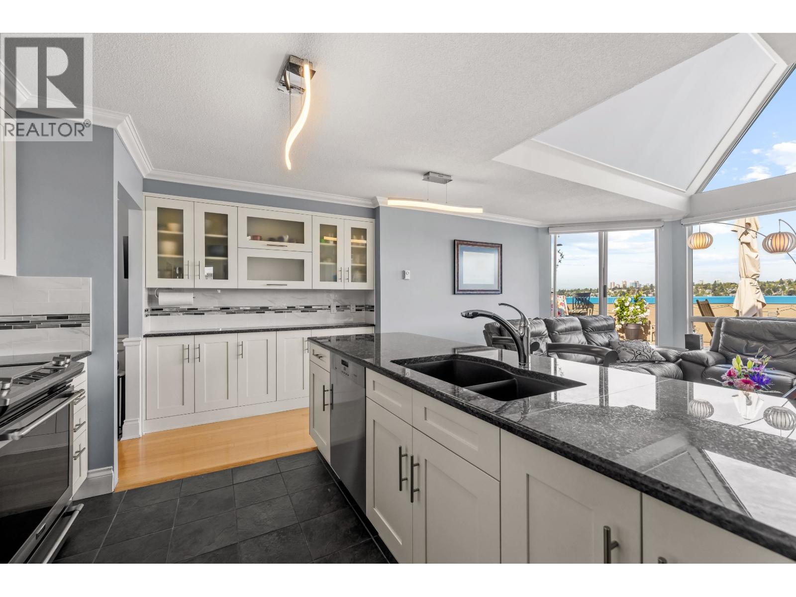 2002 1245 Quayside Drive, New Westminster, British Columbia  V3M 6J6 - Photo 7 - R3035893