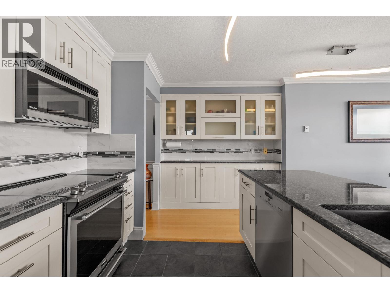 2002 1245 Quayside Drive, New Westminster, British Columbia  V3M 6J6 - Photo 8 - R3035893