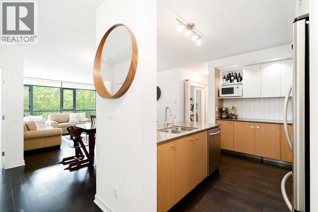403 750 W 12TH AVENUE, Vancouver, British Columbia