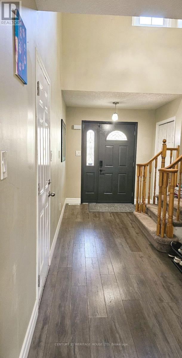 Property at 256 SIENNA CRESCENT image 4