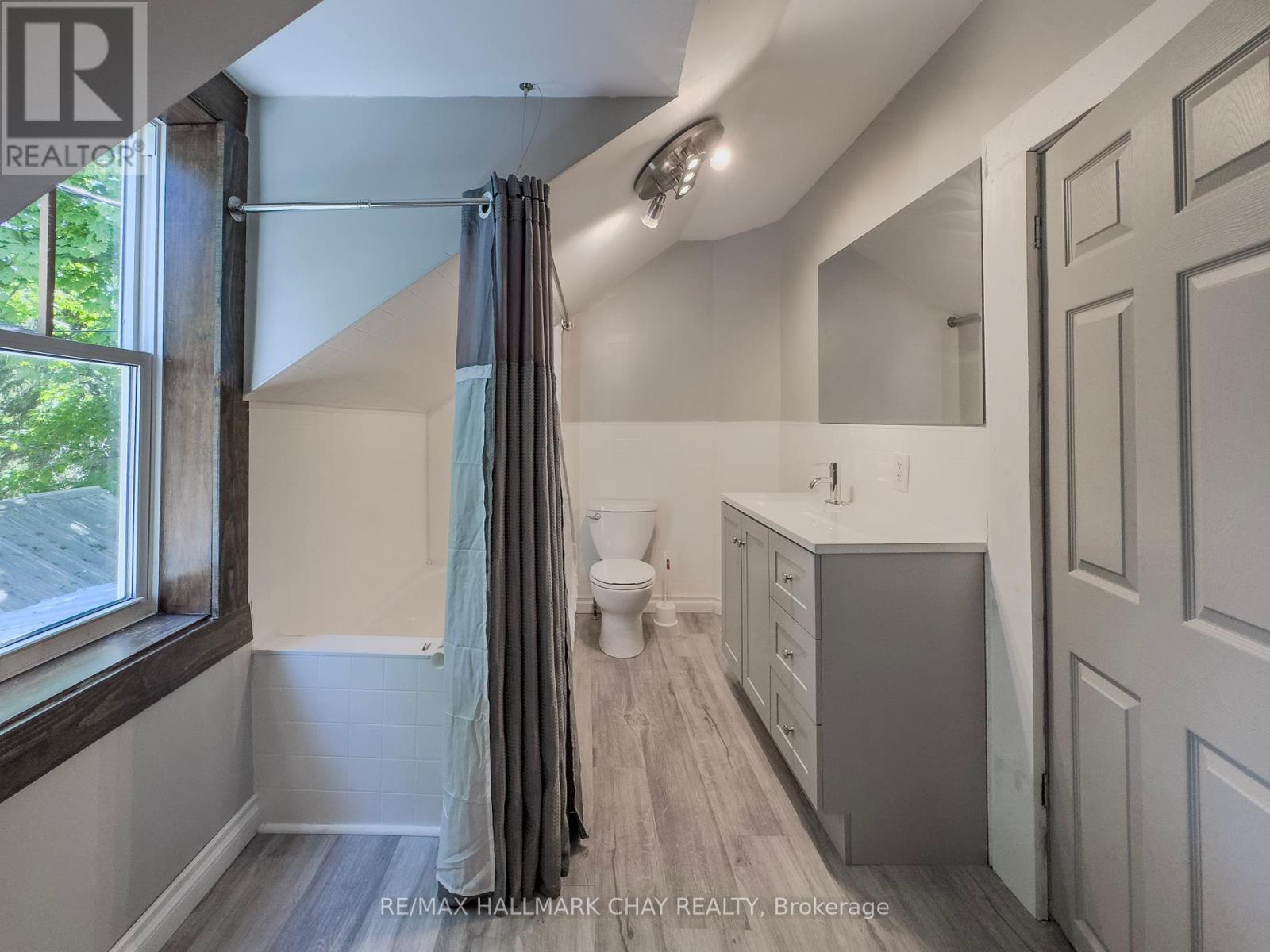 635 First Street S, Gravenhurst, Ontario  P1P 1K1 - Photo 14 - X12338264