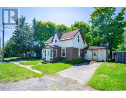 635 FIRST STREET S