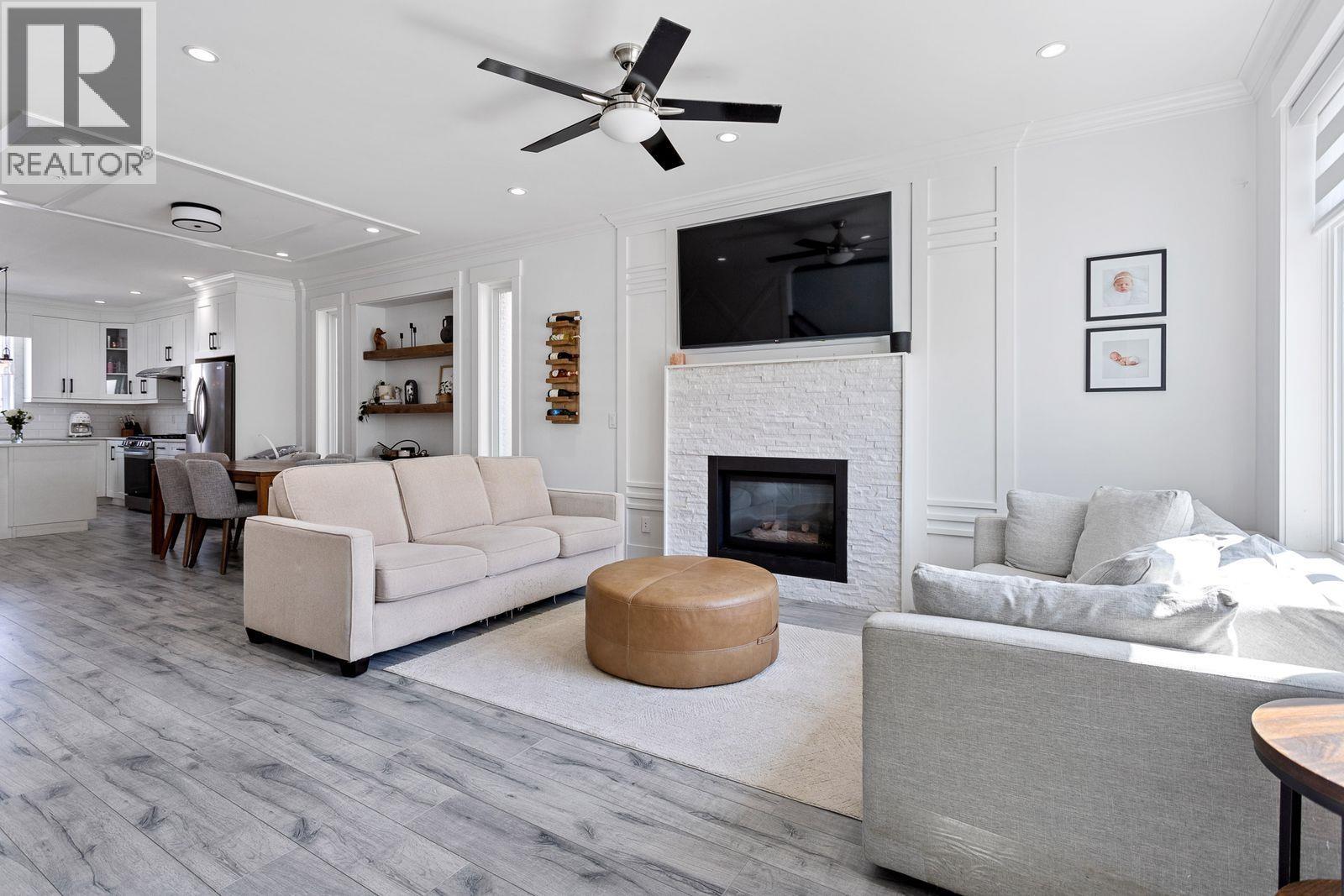 Property at 24297 101A AVENUE image 3