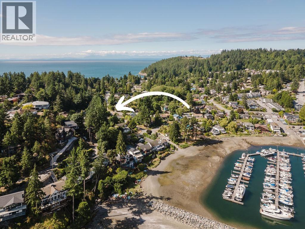 Property at 316 HEADLANDS ROAD image 2