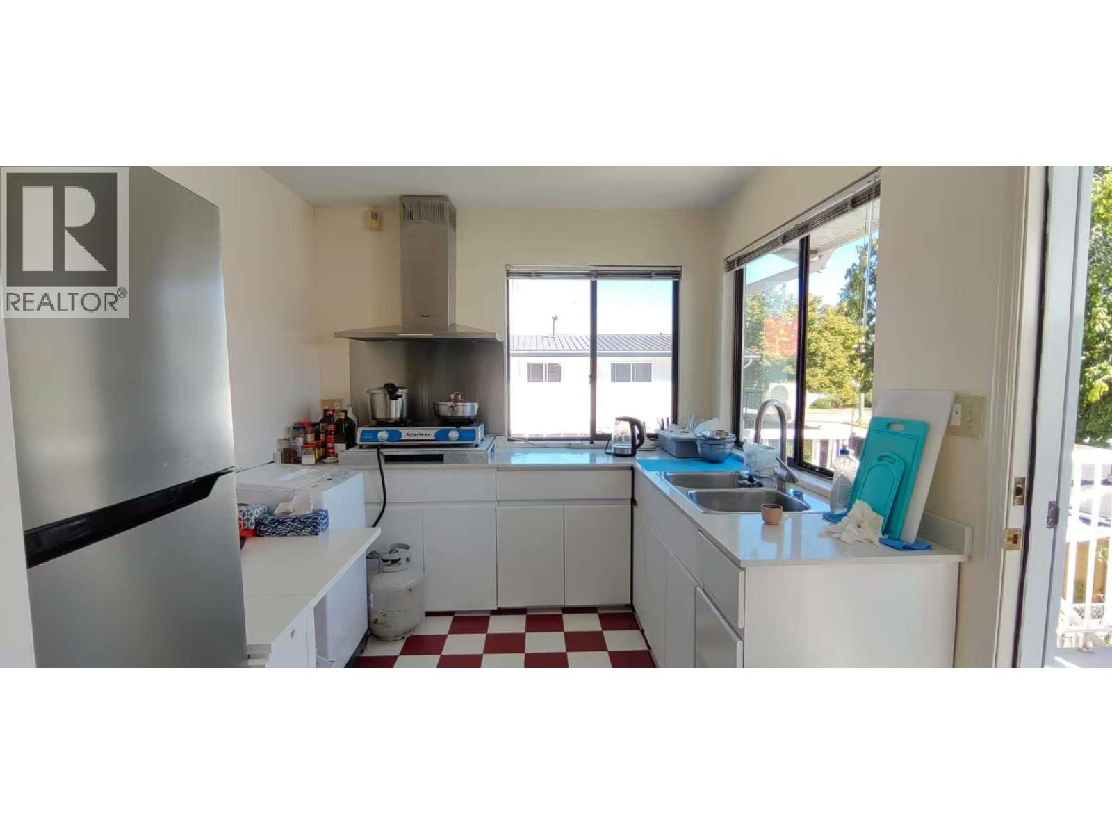 Upper Rental Su 67xx Cairns Court, Richmond, British Columbia  V7C 5E6 - Photo 2 - R3035922