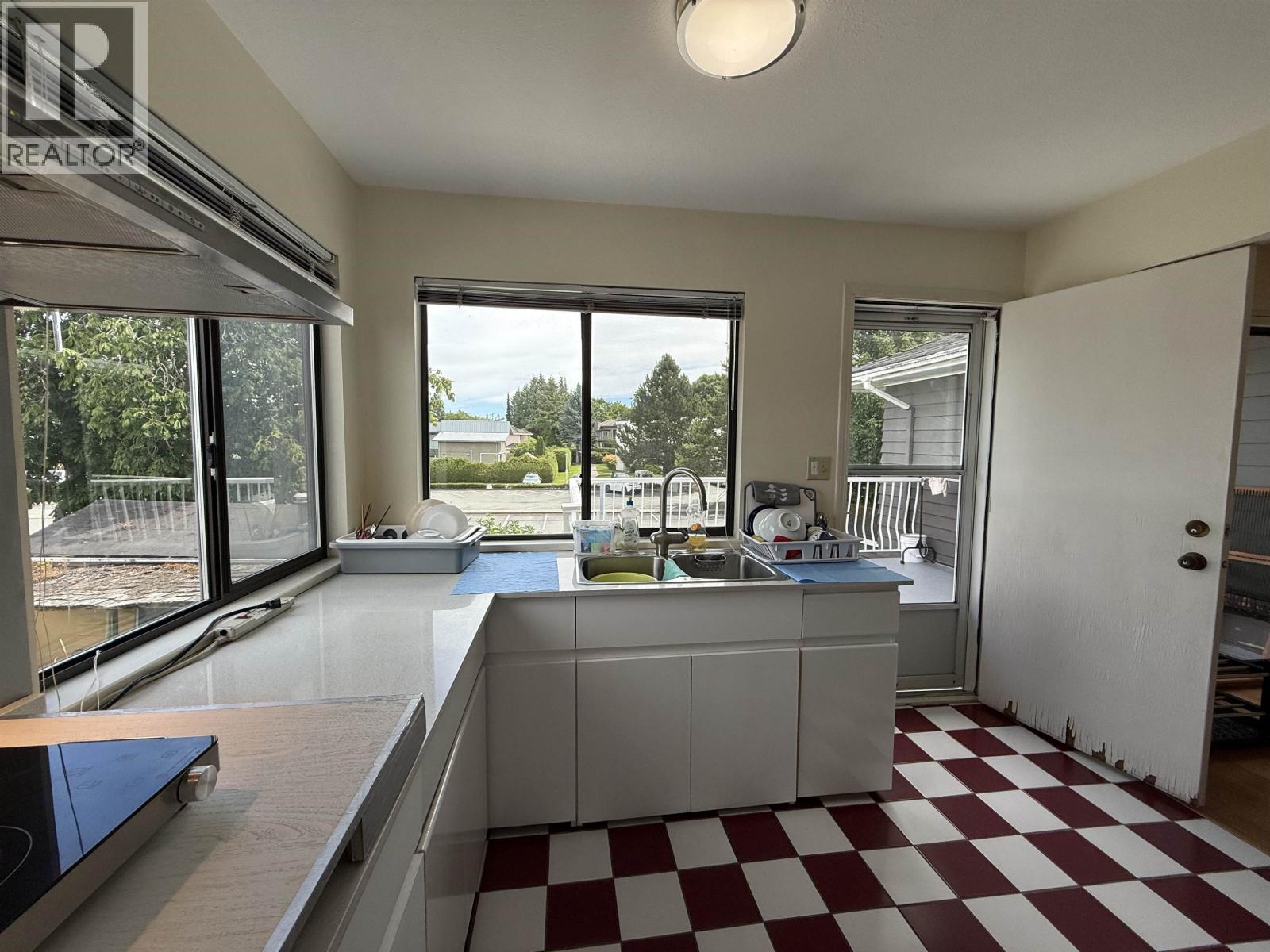 Upper Rental Su 67xx Cairns Court, Richmond, British Columbia  V7C 5E6 - Photo 3 - R3035922