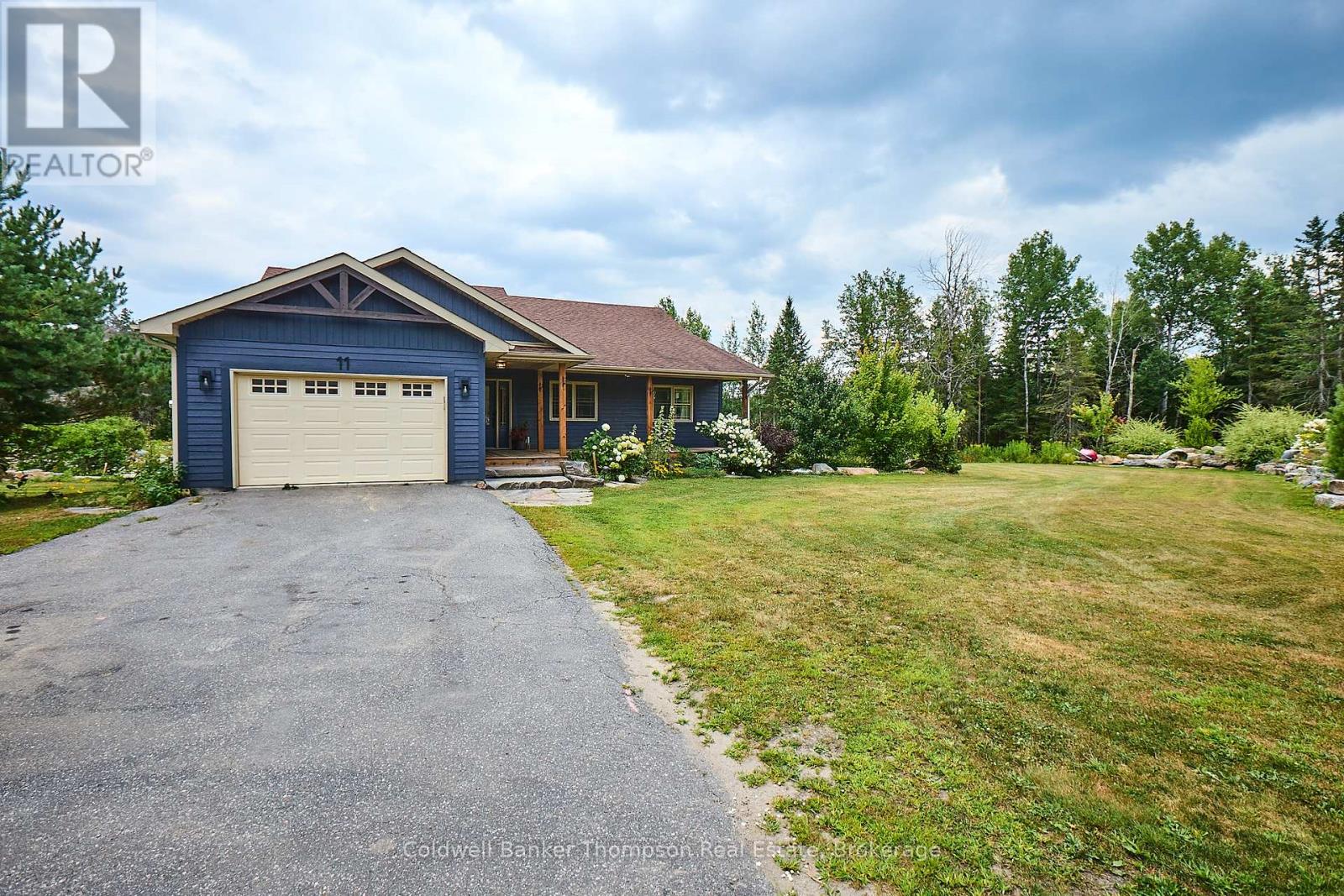 11 Thomas Crescent, Huntsville, Ontario  P1H 2M3 - Photo 35 - X12338305