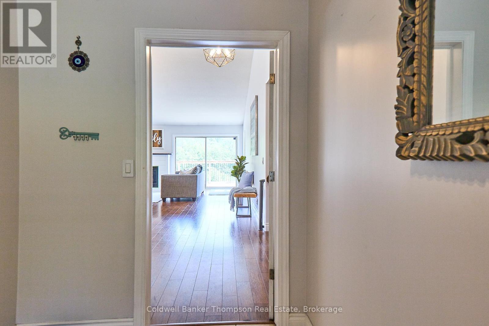 11 Thomas Crescent, Huntsville, Ontario  P1H 2M3 - Photo 4 - X12338305