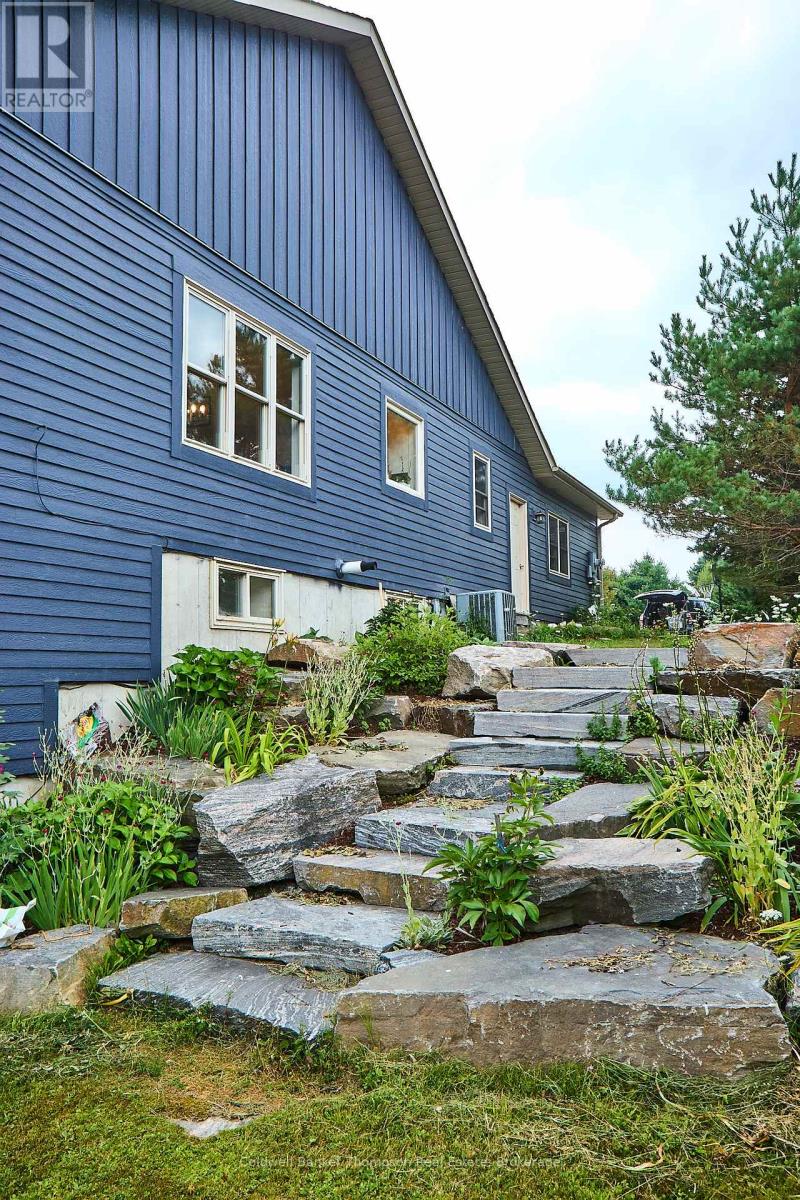 11 Thomas Crescent, Huntsville, Ontario  P1H 2M3 - Photo 42 - X12338305