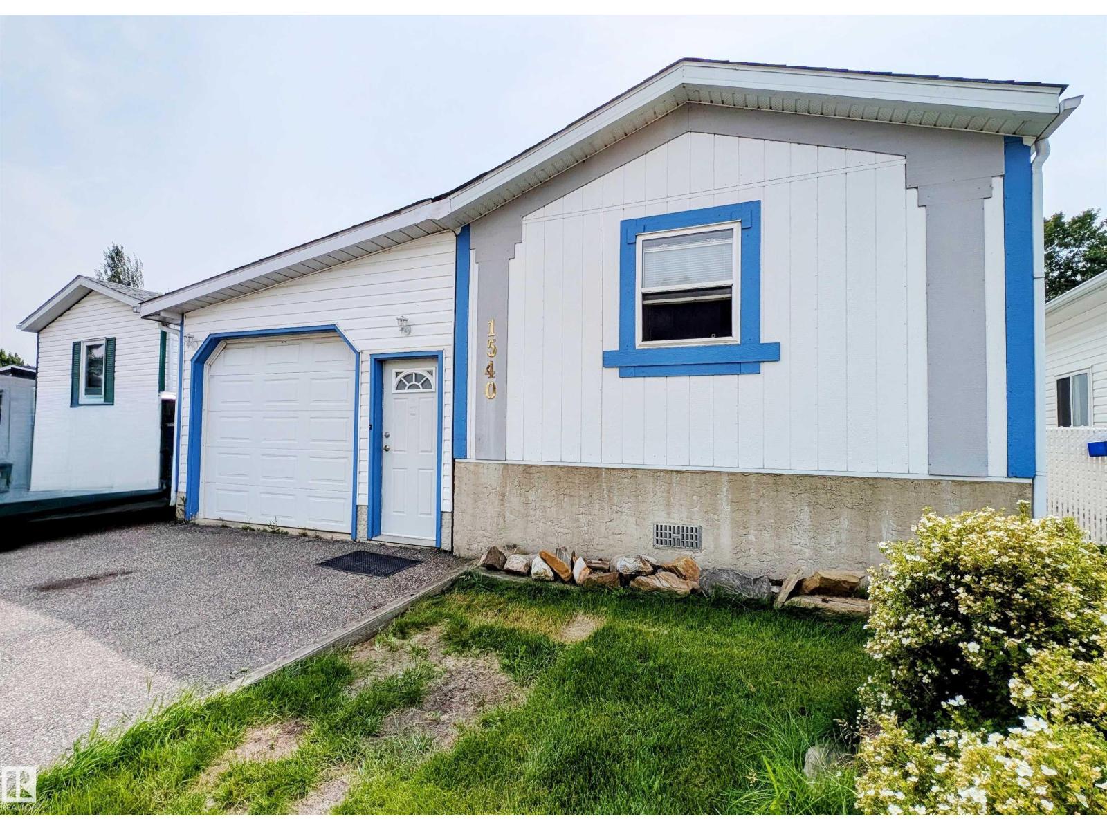 1540 Jubilee Wd, Sherwood Park, Alberta  T8H 1V2 - Photo 1 - E4452452