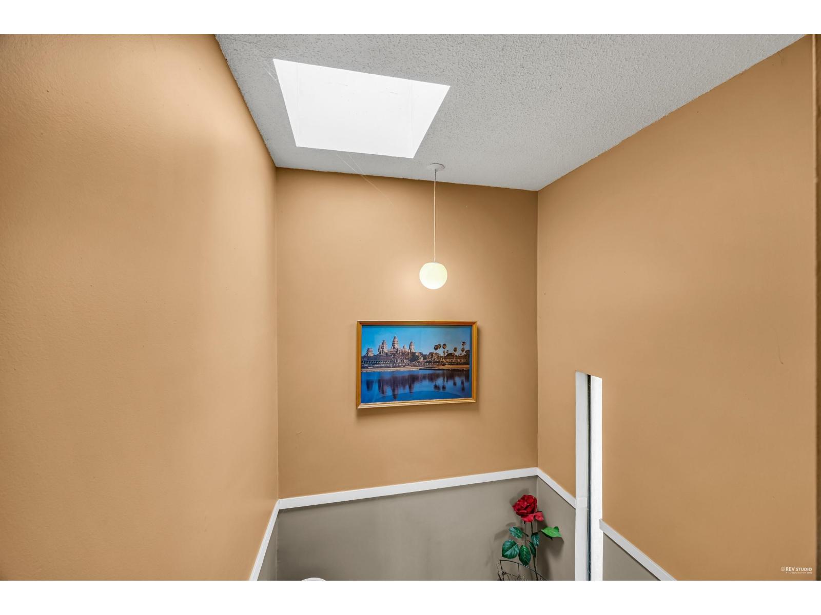 10600 Holly Park Lane, Surrey, British Columbia  V3R 6X9 - Photo 7 - R3035940