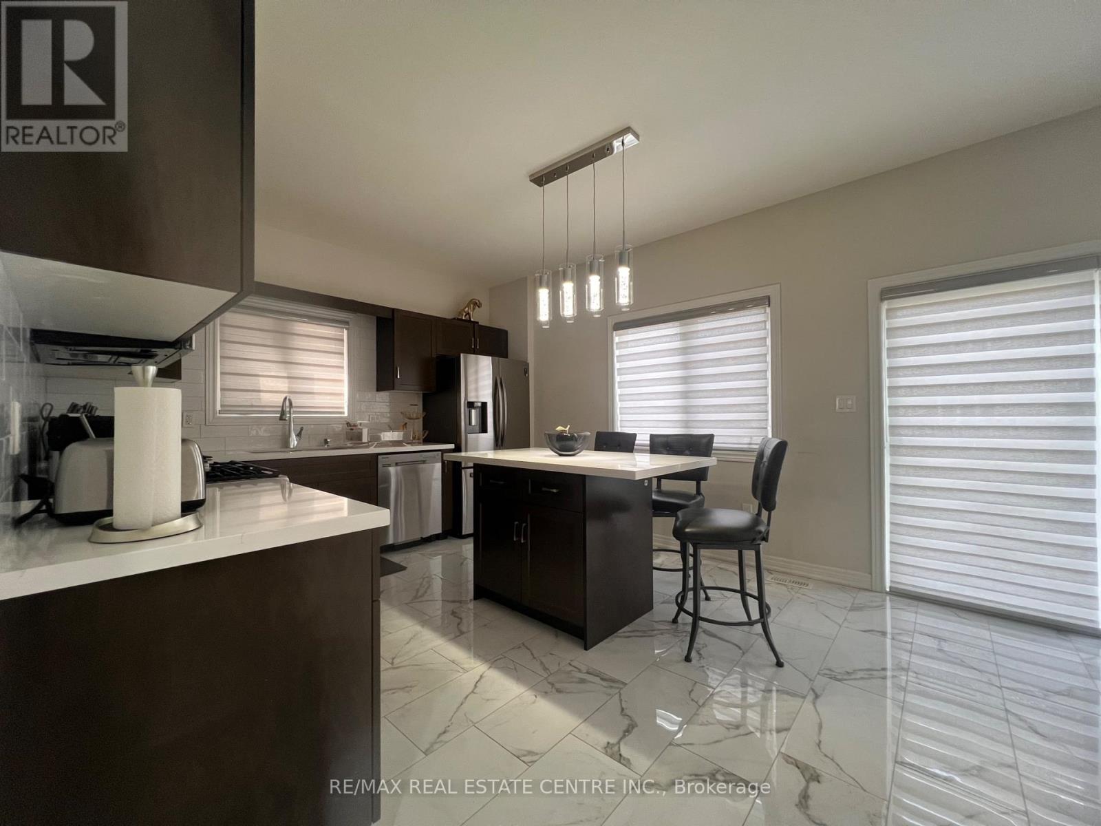 Property at 12 SWAN AVENUE image 4