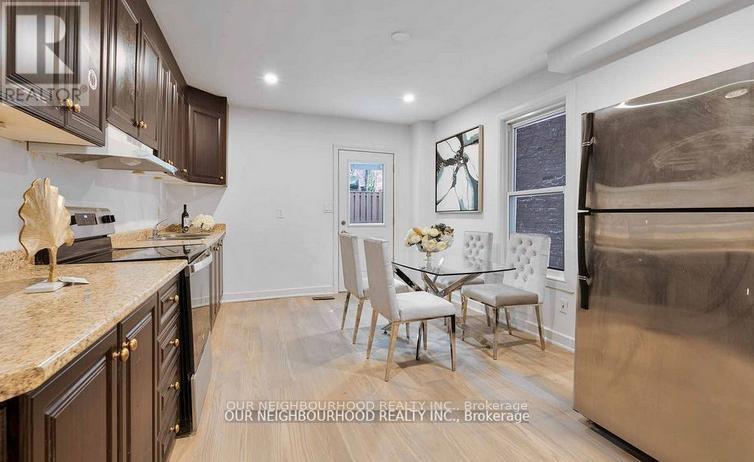 243 Lippincott Street, Toronto, Ontario  M5S 2P4 - Photo 10 - C12338321