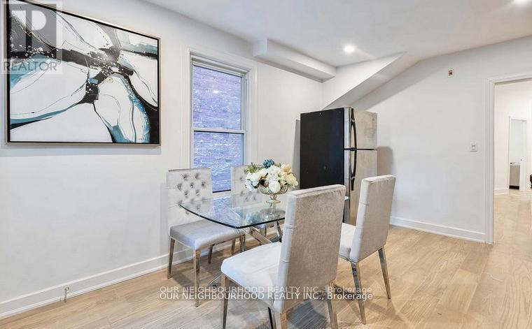 243 Lippincott Street, Toronto, Ontario  M5S 2P4 - Photo 11 - C12338321