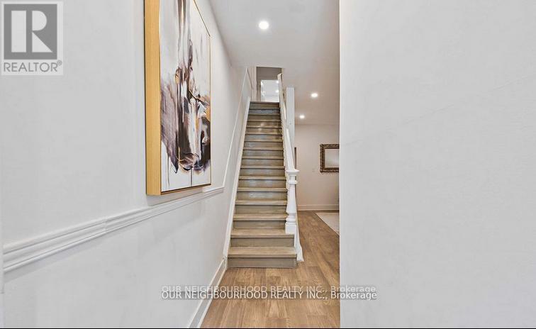 243 Lippincott Street, Toronto, Ontario  M5S 2P4 - Photo 2 - C12338321