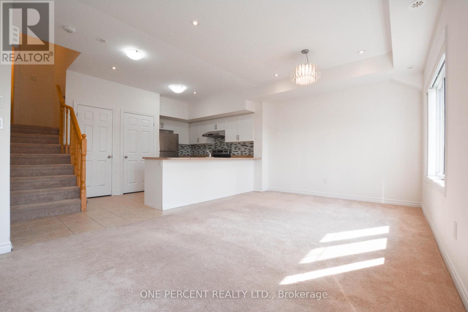 Property at 20 - 1 EATON PARK LANE image 5