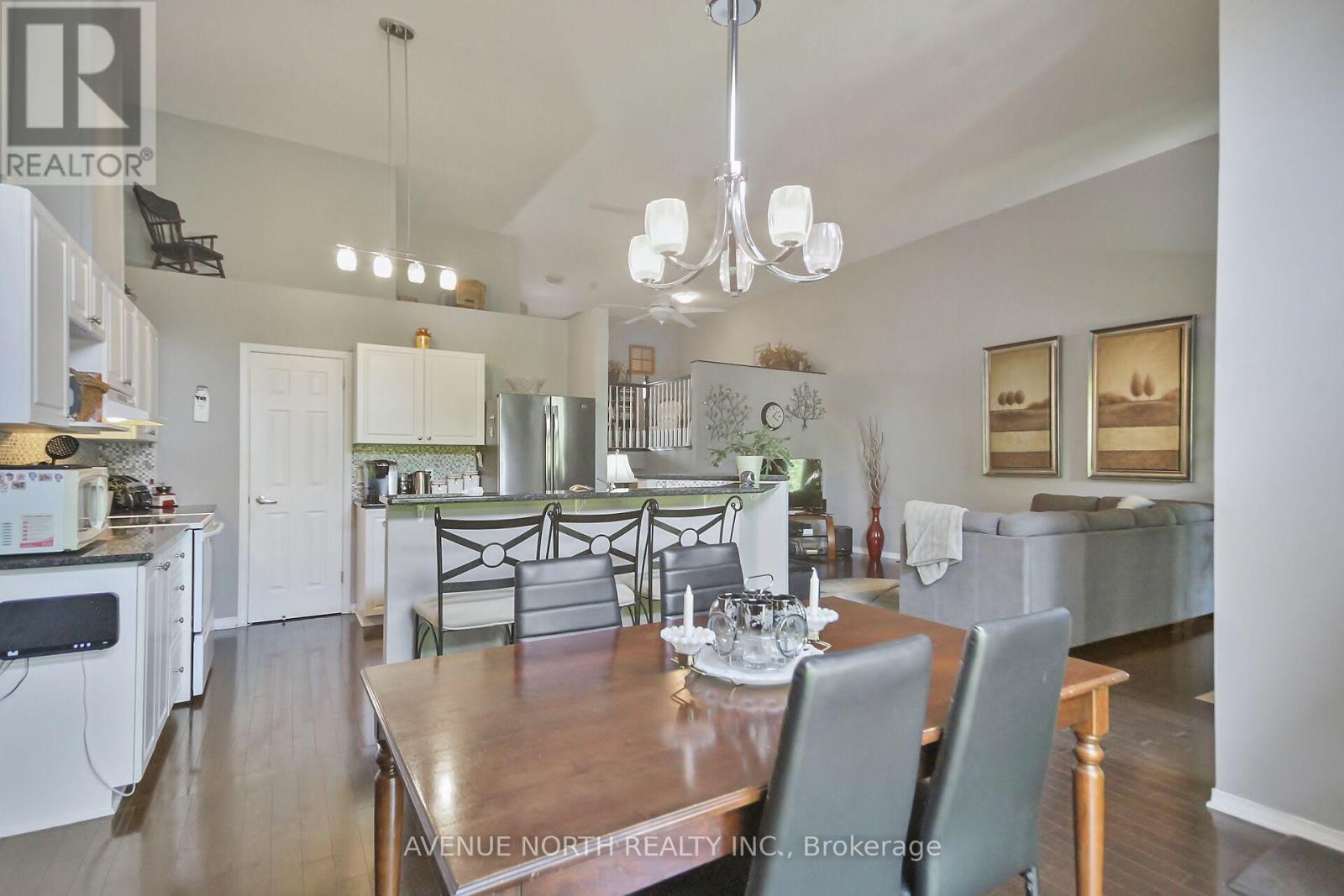 57 Macassa Circle, Ottawa, Ontario  K2T 1J8 - Photo 20 - X12338327