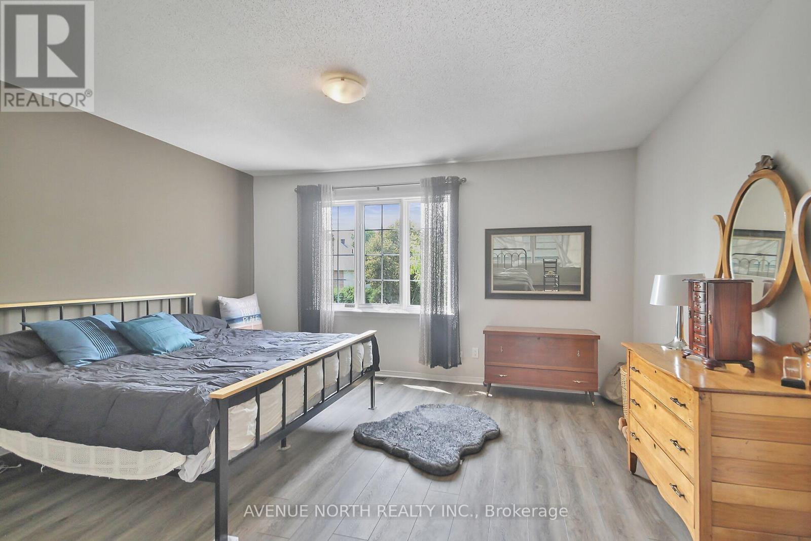 57 Macassa Circle, Ottawa, Ontario  K2T 1J8 - Photo 30 - X12338327