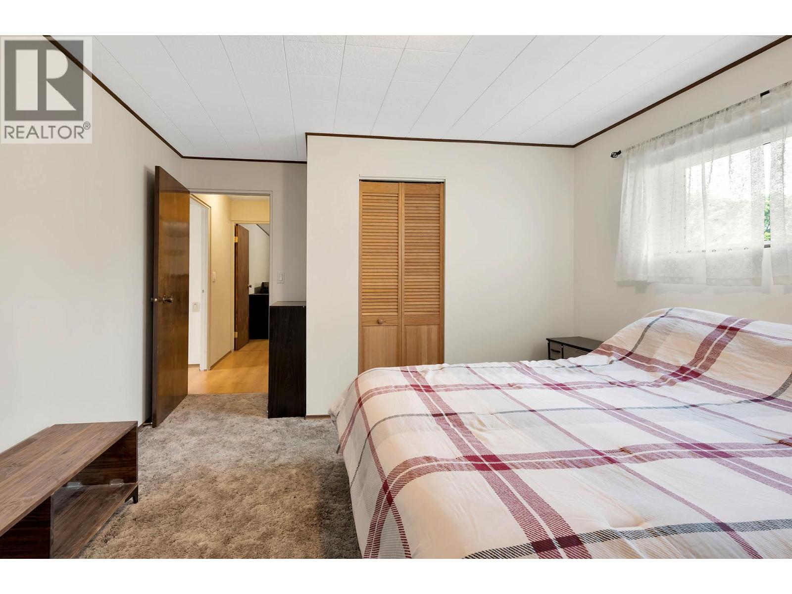 Property at 3576 Mountainview Place image 3